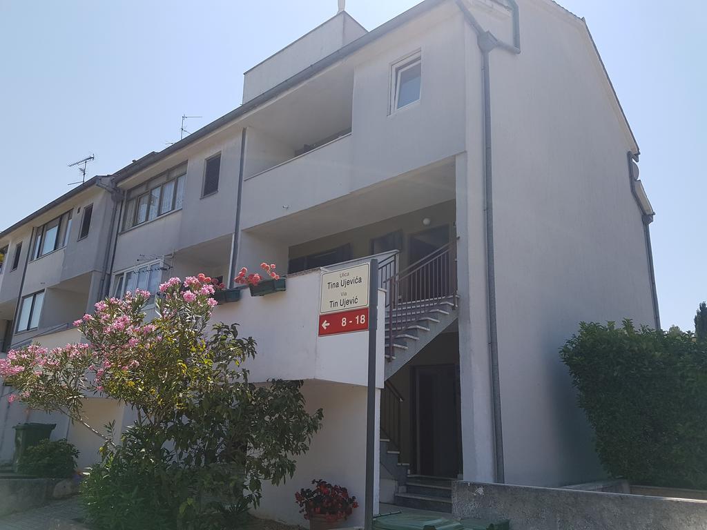 Apartments Urban Porec Esterno foto